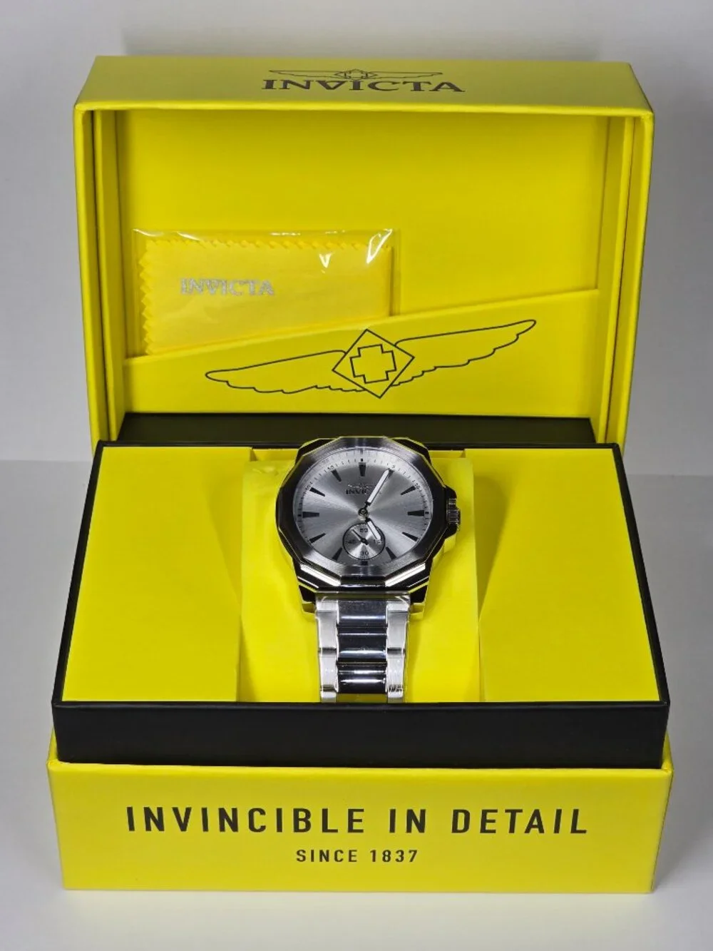 Invicta Speedway Victorious Men's Watch - 42mm. Steel (49326)